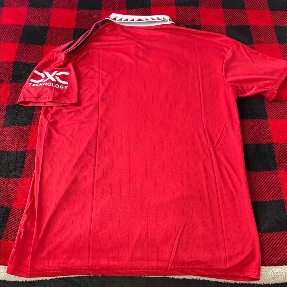 Manchester United 2022-23 Home Adidas Premier League Jersey - Picture 8 of 8